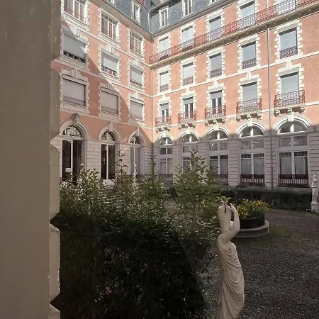 Spacieux Avec Jardin Et Parking Gratuit - Fr-1-234-311