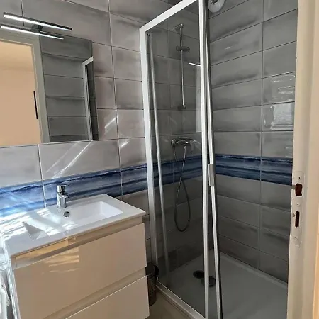 Spacieux Avec Jardin Et Parking Gratuit - Fr-1-234-311 Appartamento Cauterets